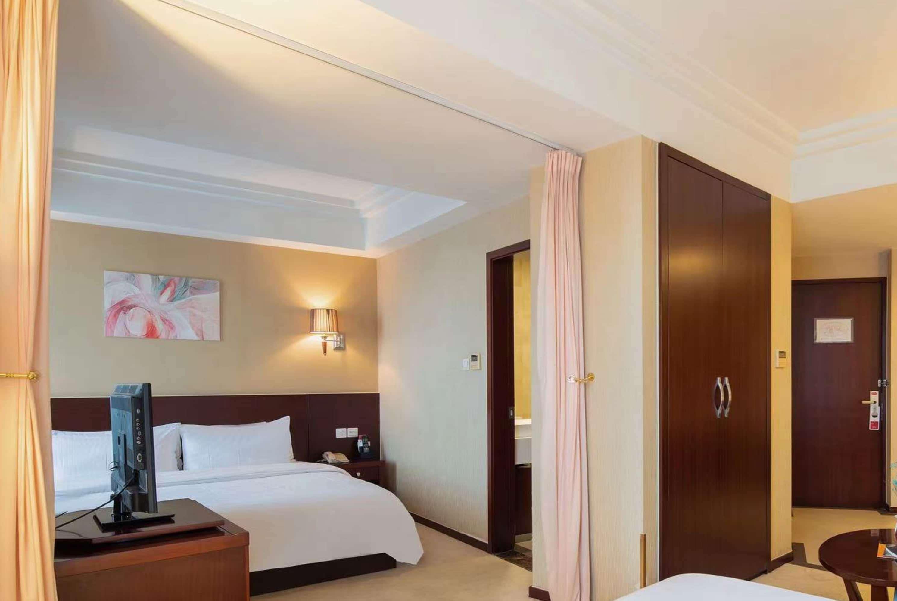 Ramada Shanghai Wujiaochang Exterior foto