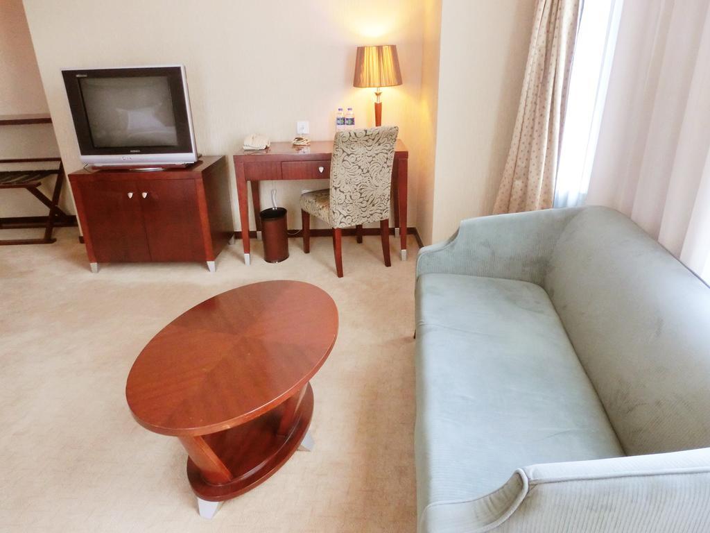 Ramada Shanghai Wujiaochang Zimmer foto