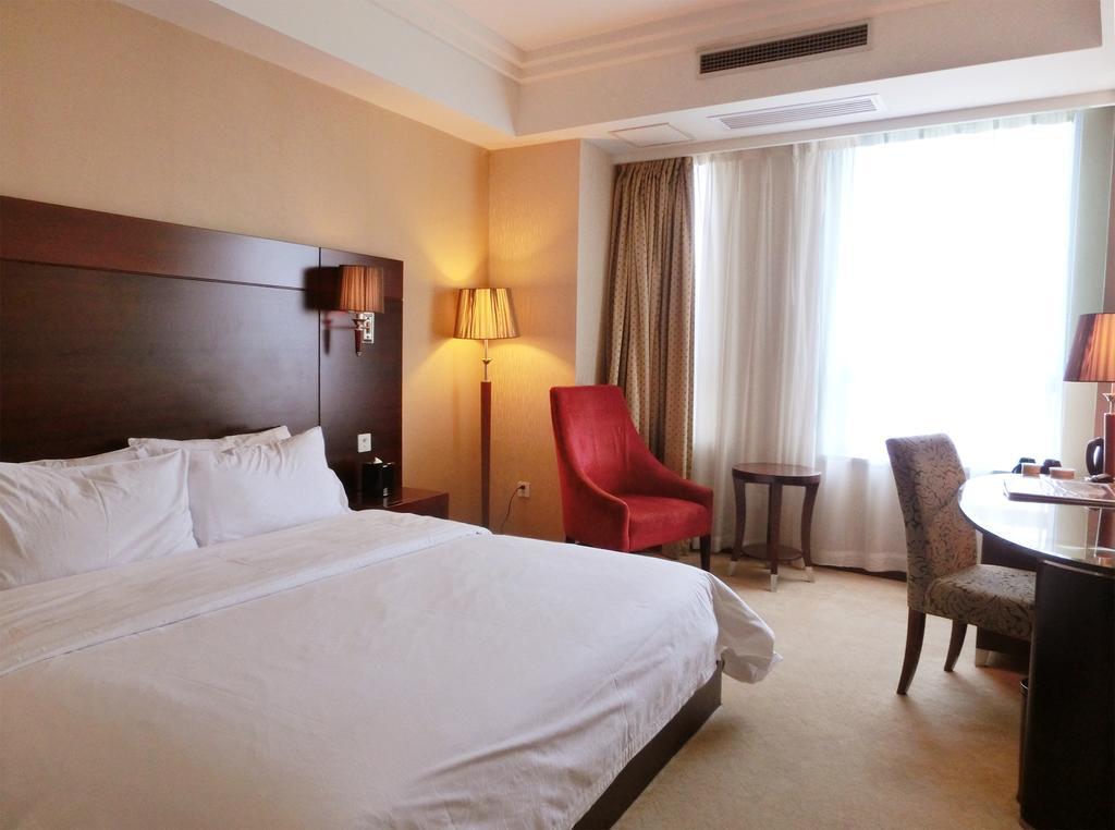 Ramada Shanghai Wujiaochang Zimmer foto